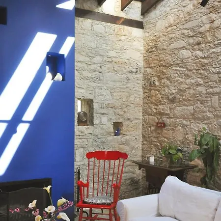 The Imperial Blue Stone House Feriehus